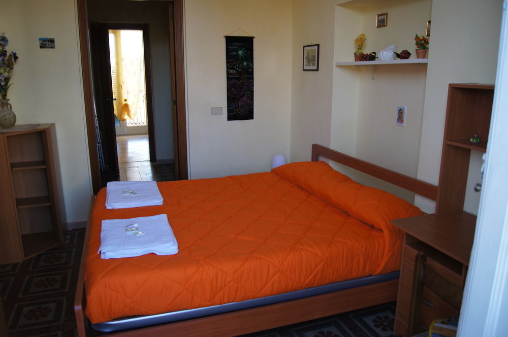 La Casa Del Cocchiere Bed & Breakfast Palermo Exterior photo